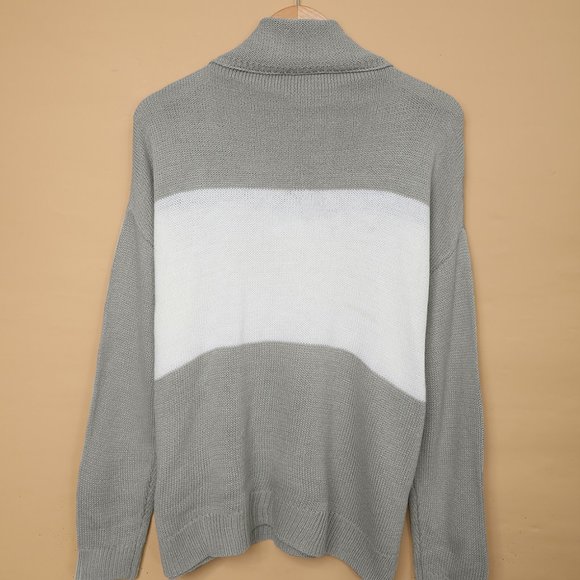 Gray Colorblock Turtleneck Loose Knitted Sweater - Picture 4 of 9